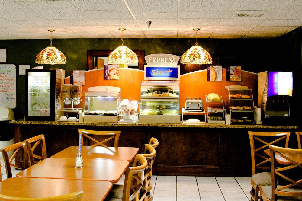 Quality Inn Warrensburg Exterior photo