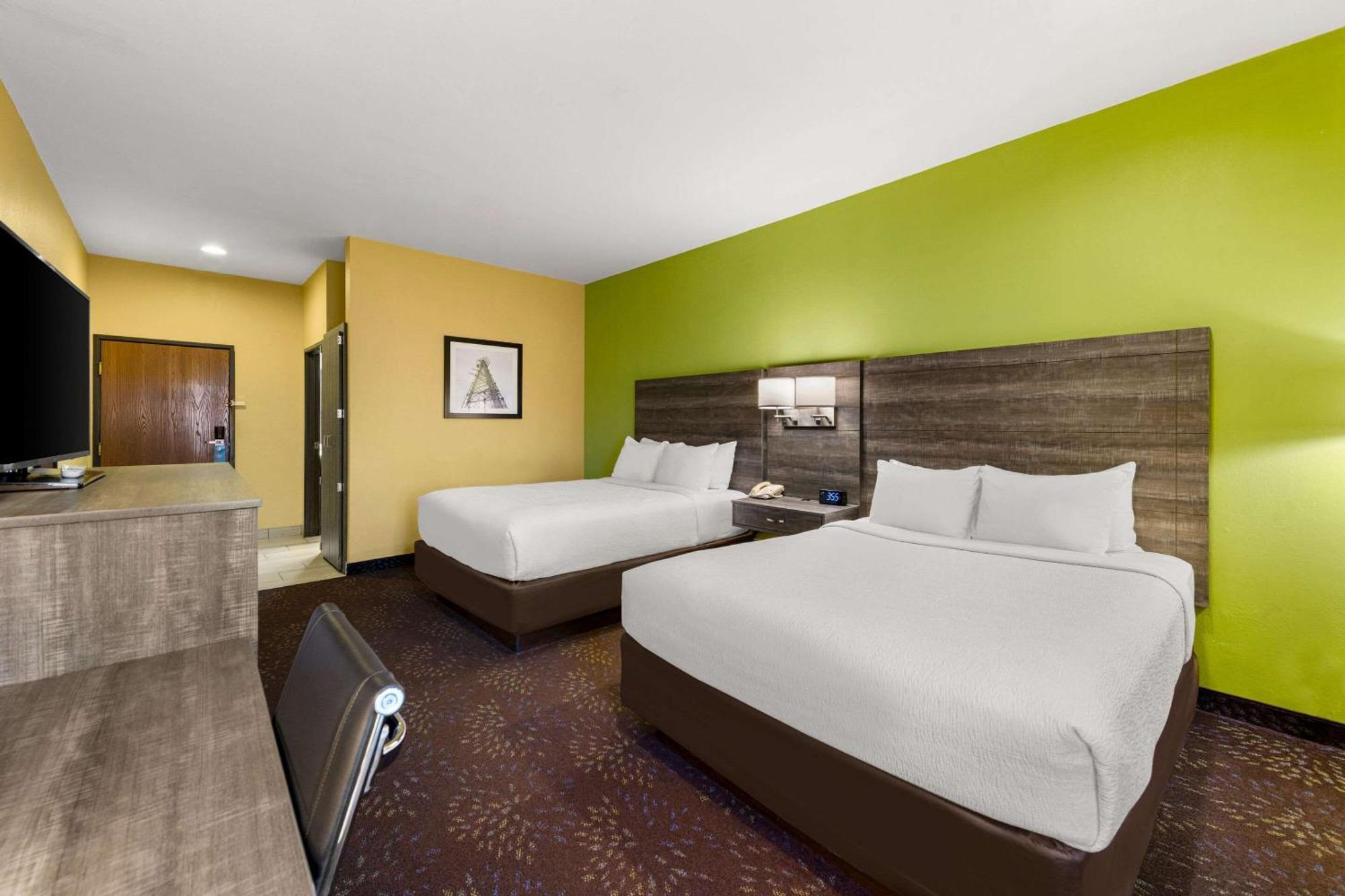 Quality Inn Warrensburg Exterior photo