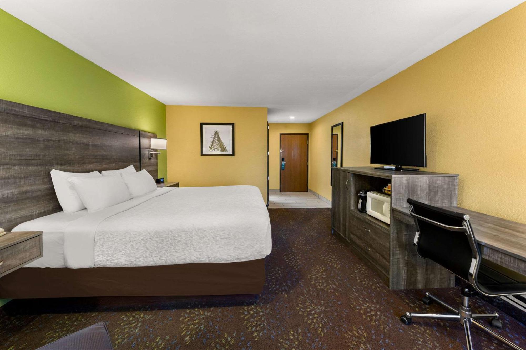 Quality Inn Warrensburg Exterior photo